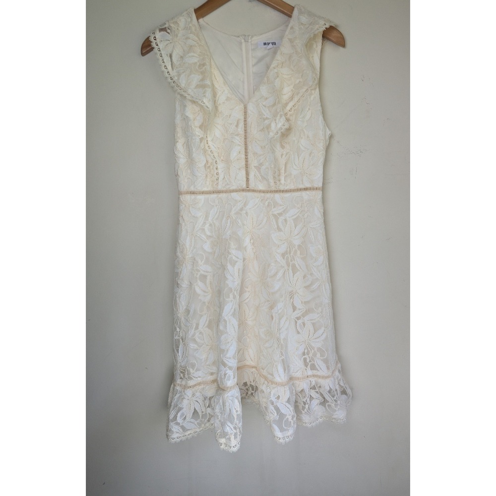 BB DAKOTA Floral Lace Mini Dress Womens 4 Cream Nylon Brial Coquette Graduation